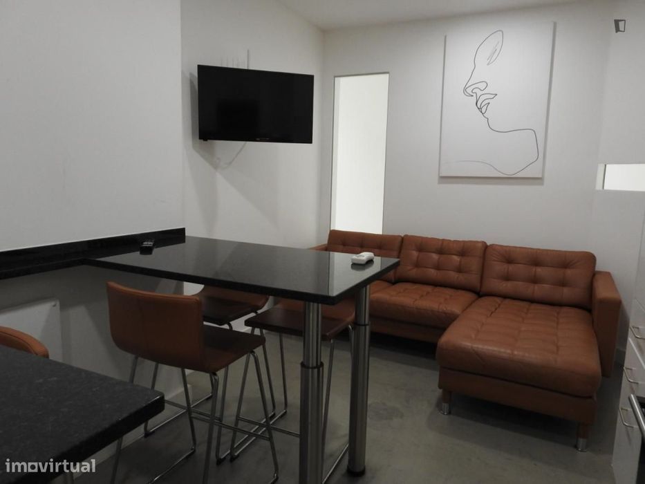 Quarto - localizado em Saldanha Lisbon