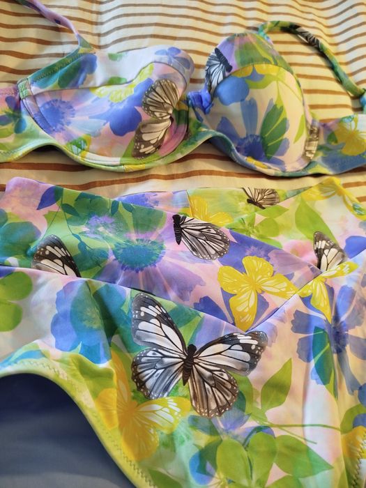 Komplet kostiumu kąpielowego