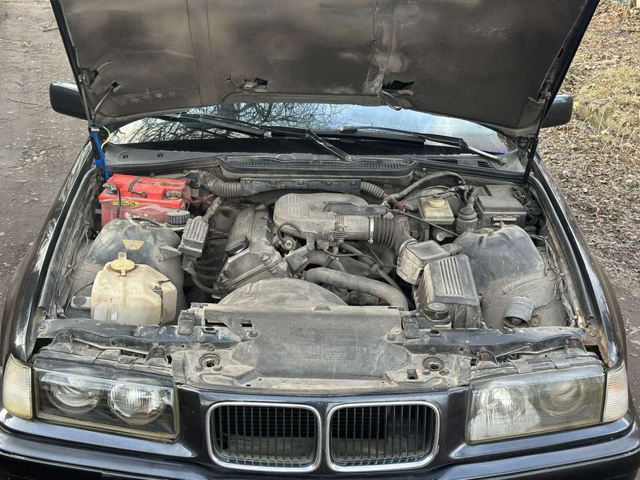 Продам BMW e36 1.6 бензин Терміново