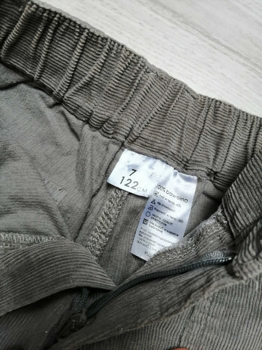 Zestaw r. 122-128 spodnie sukienka buty rajstopki