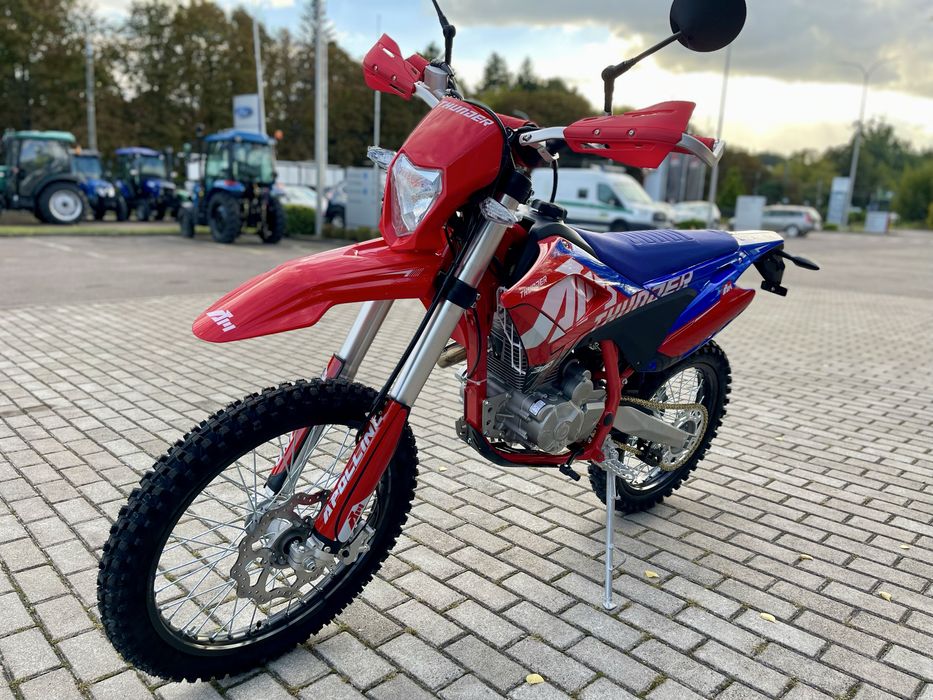 Мотоцикл  THUNDER Apollo 300