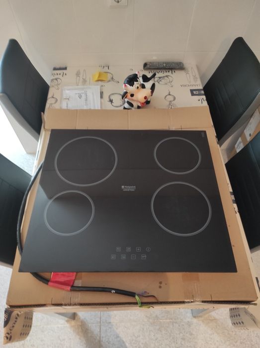Placa Fogão de Vidrocerâmica Hotpoint Indesit