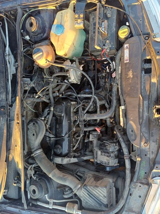 2100,  пасат Б4 газ-бенз