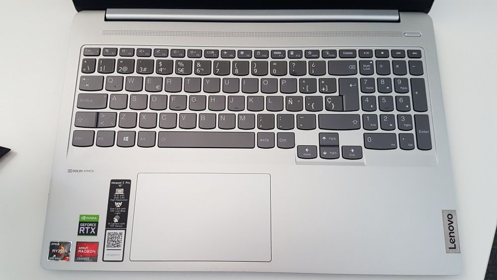 Portátil Lenovo ideapad 5 Pro 16"
