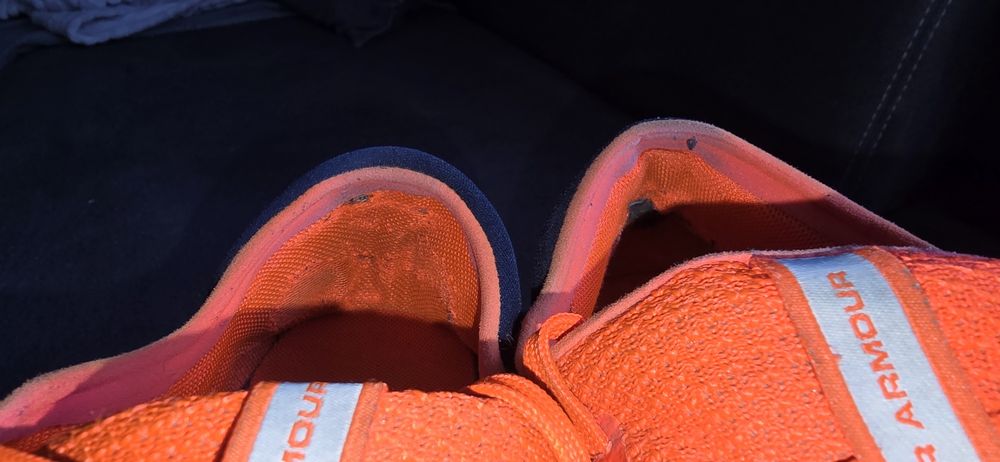 Buty UNDER ARMOUR Charged Ultimate 2.0