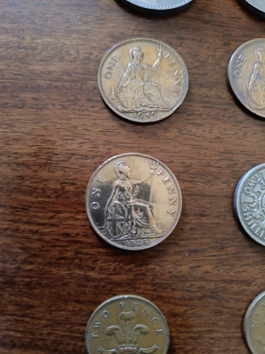 Lote de moedas britânicas antigas