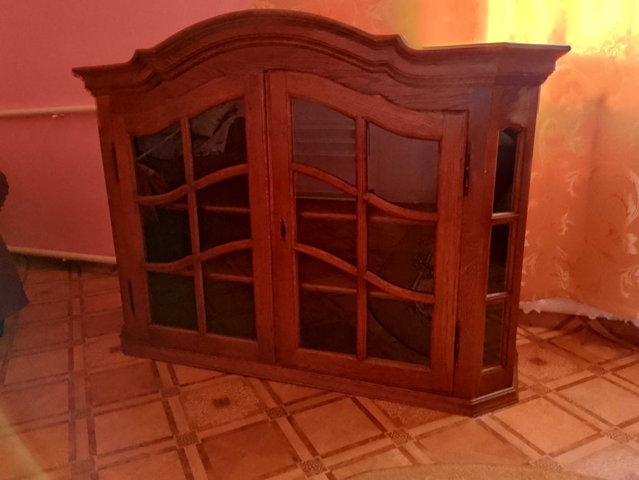 Комод старовинний в гарному стані