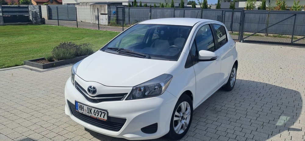 Toyota Yaris 2 kluczyki komplet dokumentow