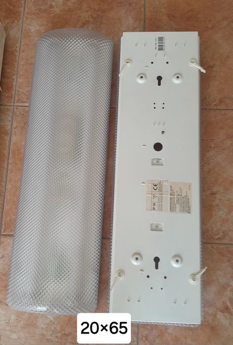 Armadura para lâmpadas florescentes