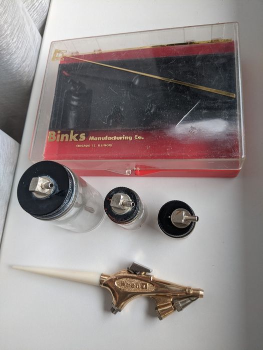 Pistolet do malowania aerografem Wren Model A firmy Binks