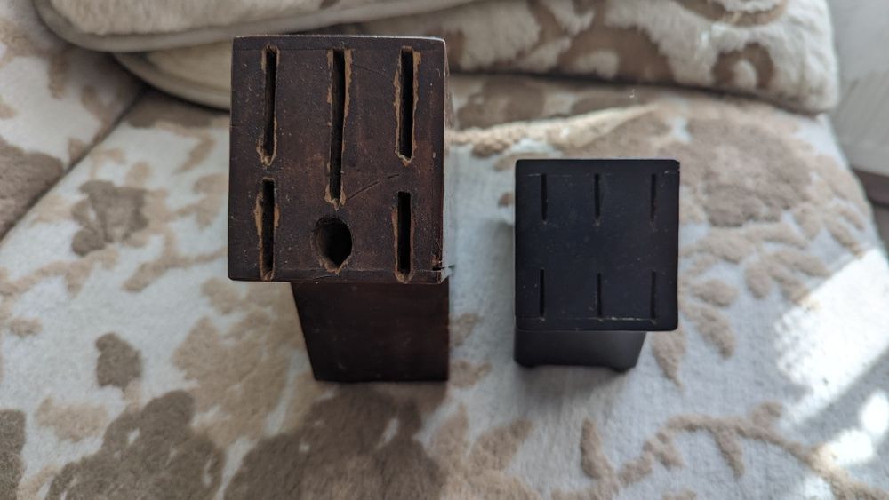 Bloczki drewniane na noże .