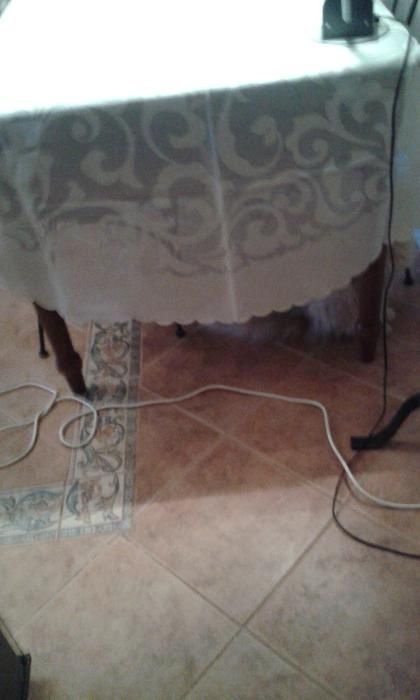 Toalha de jantar em cambraia mais 12 guardanapos