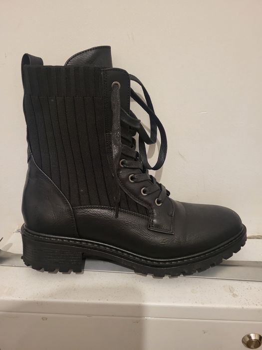 Buty  damskie rozmiar 40