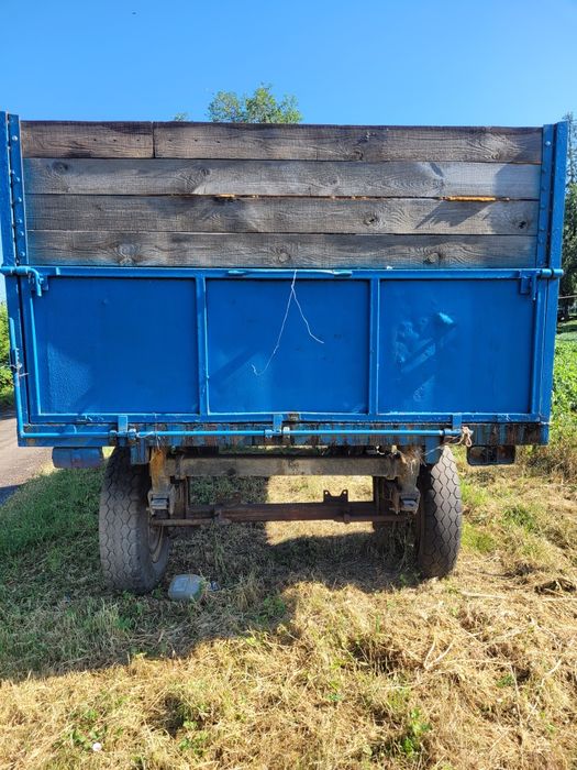 Продам бортовий причіп