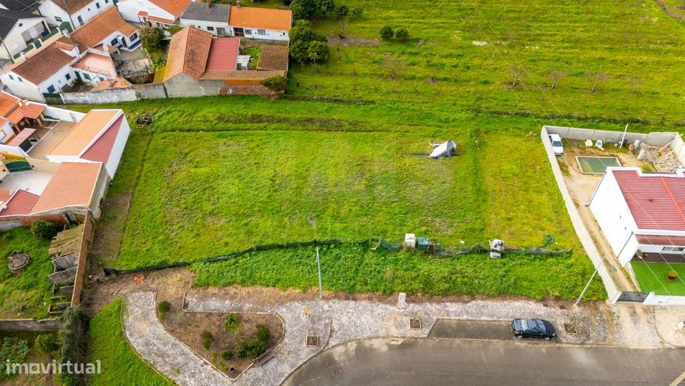 Lote de terreno com 409 m² - Bombarral - Delgada — Roliça, Leiria