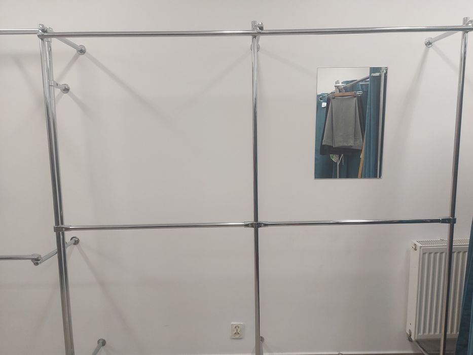 Regał regulowany rurowy do sklepu