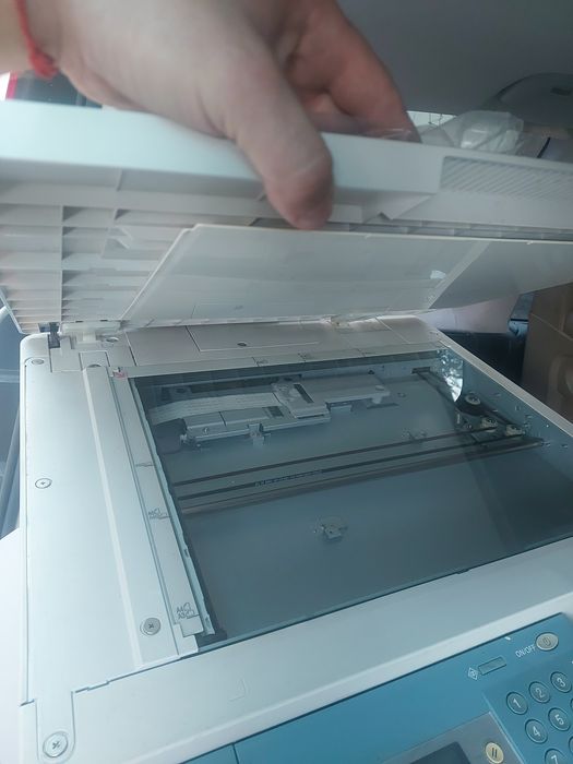 Продам принтер Canon IR2016J