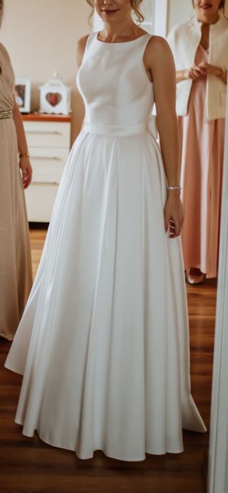 Suknia ślubna MS Moda z kokardą model Ada mikado satynowa gładka