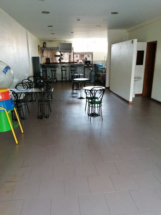 Arrendo estabelecimento comercial para Café ou Restaurante