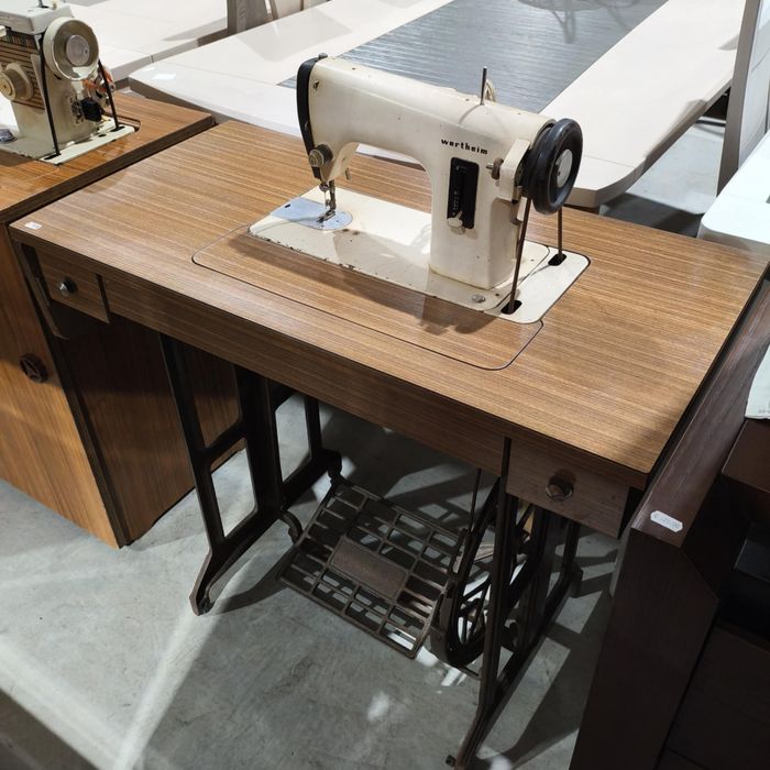 Máq. Costura Wertheim