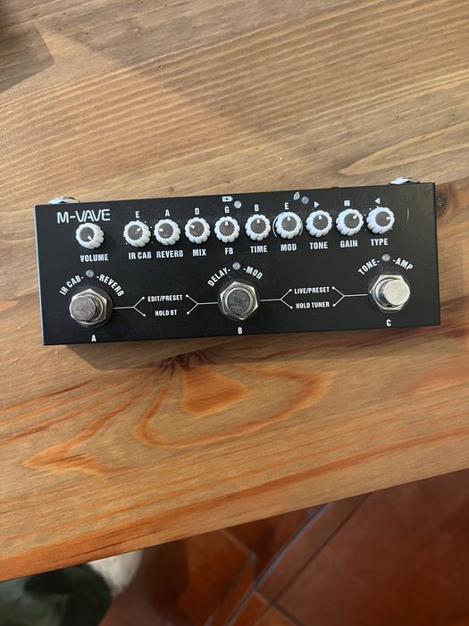 Pedal Multi-efeitos M-VAVE Cube Baby (Bateria Recarregável/IR)