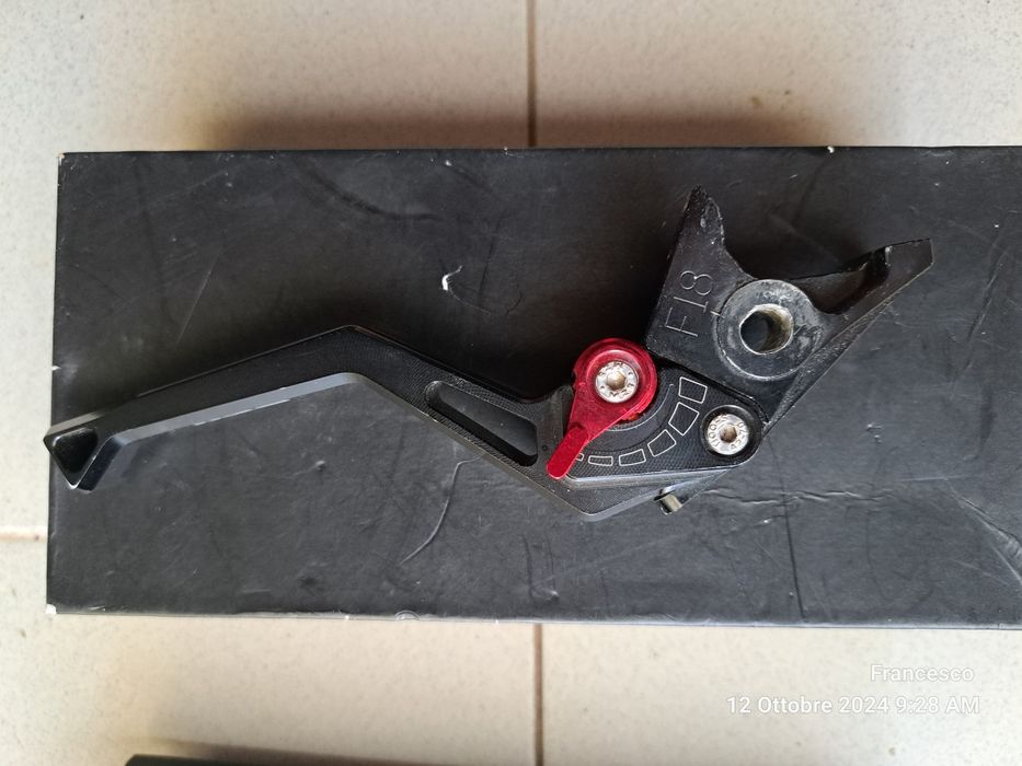 par de manetes de motocicleta