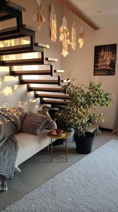 Простора 2-кімнатна квартира з дизайнерським ремонтом в Сінергія Сіті