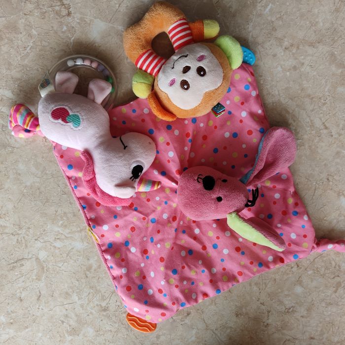 Величезний набір лот перших іграшок для малюків від народження