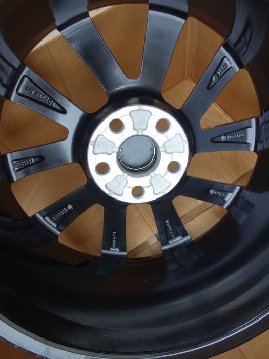 Felgi TOYOTA COROLLA E21 AURIS Camry CH-R RAV-4 18'' Oryginał