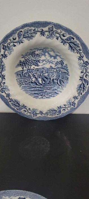 Conjunto 2 Pratos Churchill England - The Georgian Collection