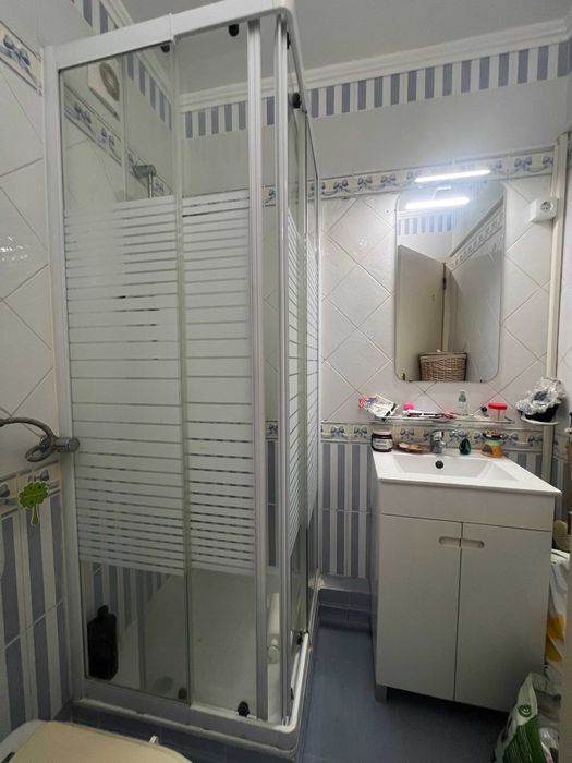T3 renovado vista Tejo nascente poente 4.º c/ elevador janelas duplas ar condicionado 3 quartos 3 roupeiros 2 Wc completos chão flutuante despensa