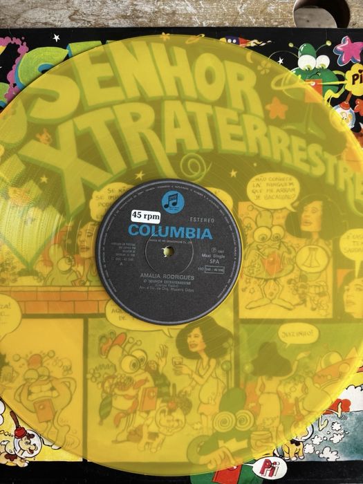 Vinil da Amalia “O extra terrestre”