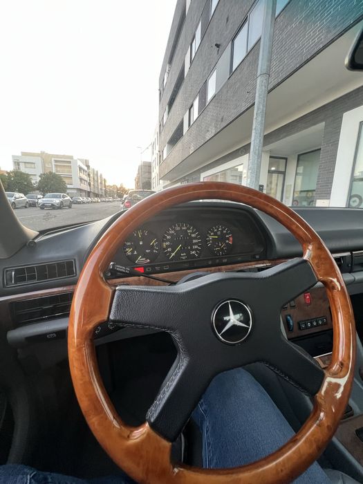 Mercedes 300 SE W126