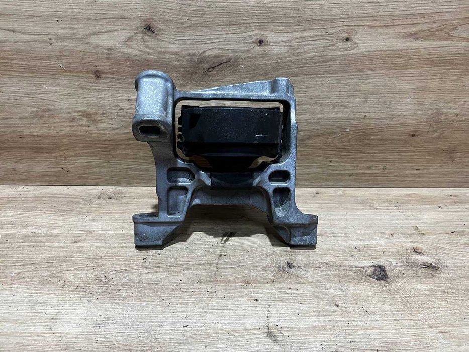 Права Подушка Опора Двигуна Розборка Mazda CX-5 KE 2.2D Skyactiv Мазда