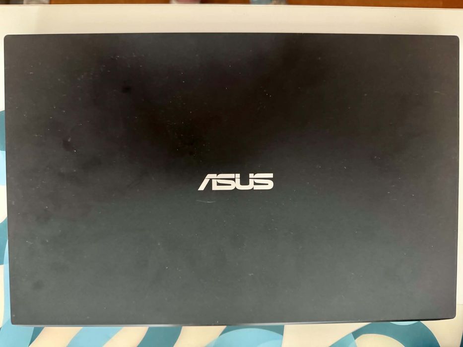 Laptop Asus z oryginalną ładowarką DELL