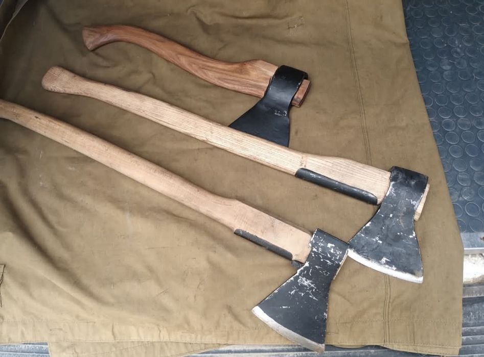 Гаражний розпродаж.