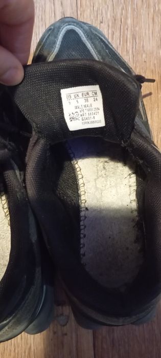 Продам кросівки чоловічі,б/у