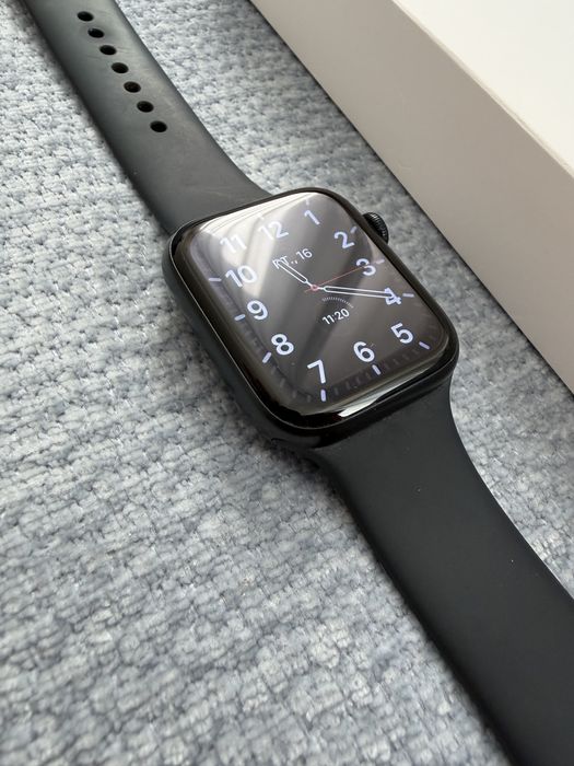 Apple Watch SE 2 gen + Cellular