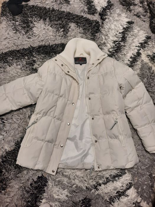 Зимняя  женская белая куртка L