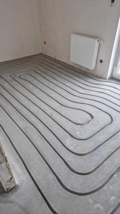 Frezowanie pod ogrzewanie podłogowe frezowane w wylewce, posadzce