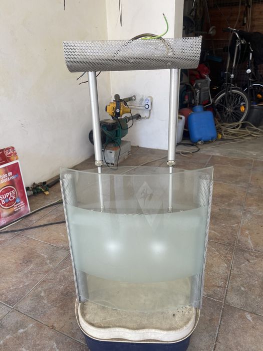 Candeeiro teto bom estado