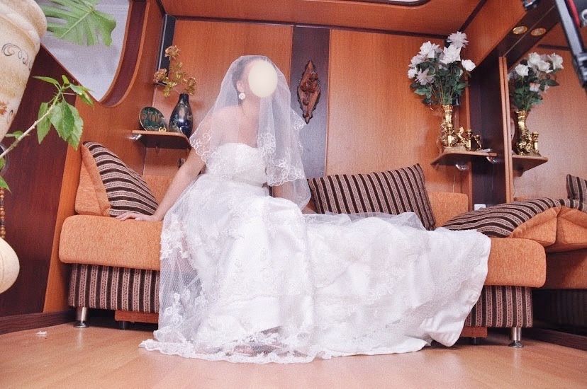 Весільна сукня  А-силует