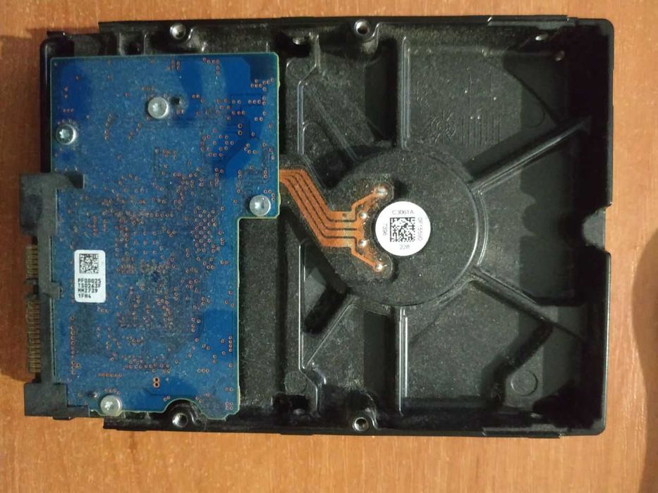 Продам жесткий диск HDD 500 gb Toshiba ( 10-2017)