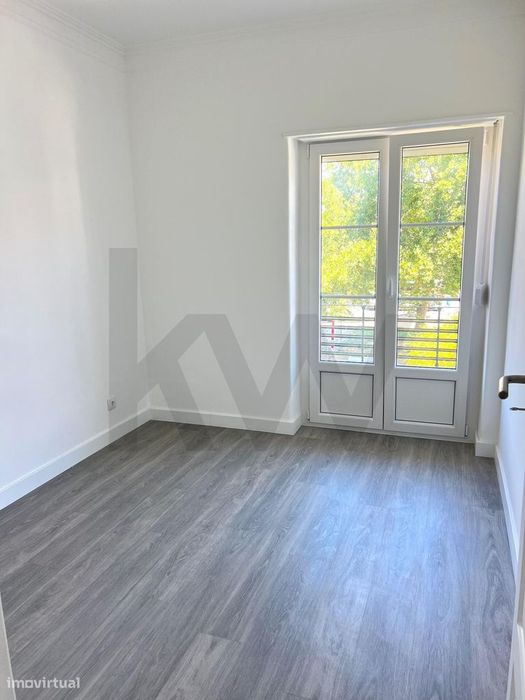 Apartamento para Arrendamento T3+1 em Alvalade