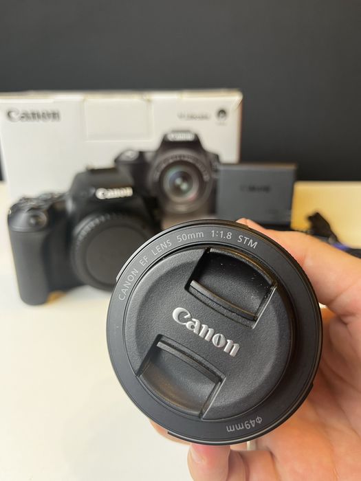 Canon EOS 250D DSLR 4K + objetiva Canon 50mm f/1.8 STM