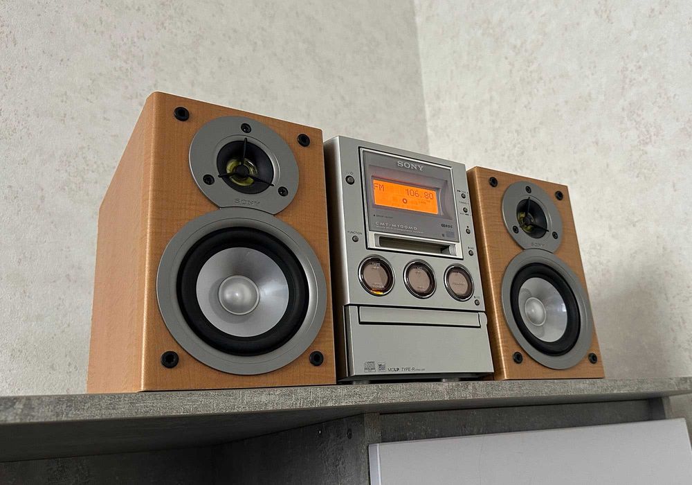 Музичний центр Sony CMT-M100MD (MiniDisc / CD / AUX / FM-тюнер)