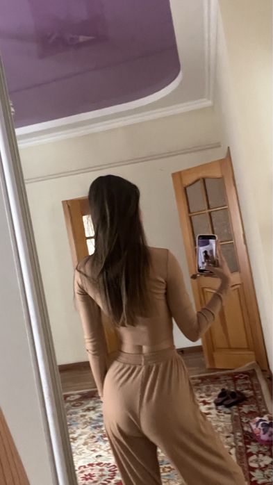 костюм жіночий