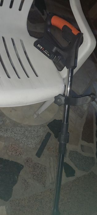 Roçadora de bateria