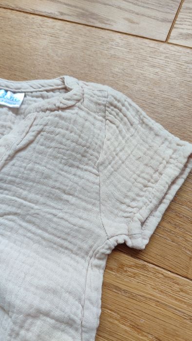 Rampers beżowy body lato muślinowe r.62/68