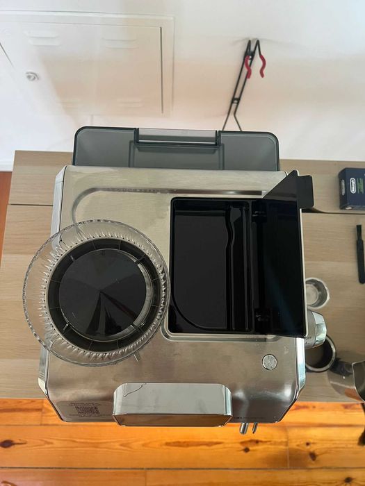 Maquina de Café DeLonghi - La Specialista Touch